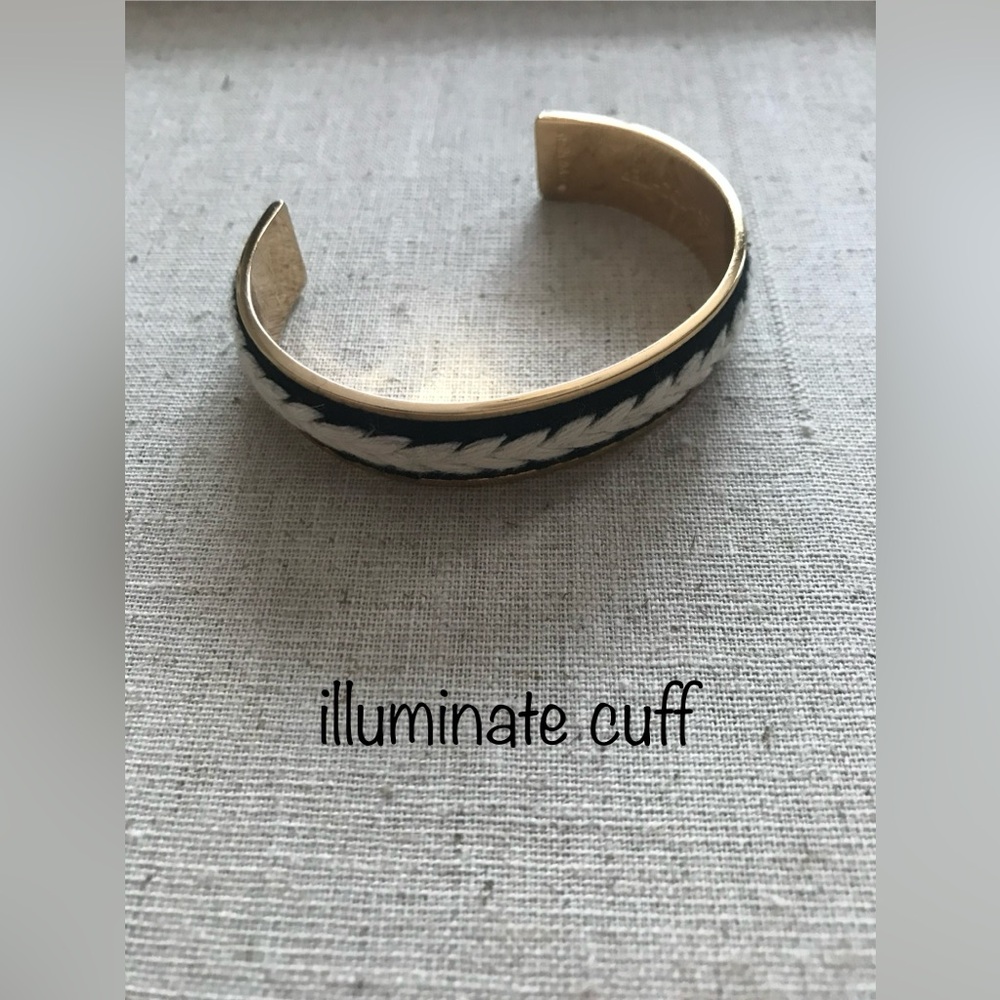 Stella & Dot Illuminate Cuff Bracelet
